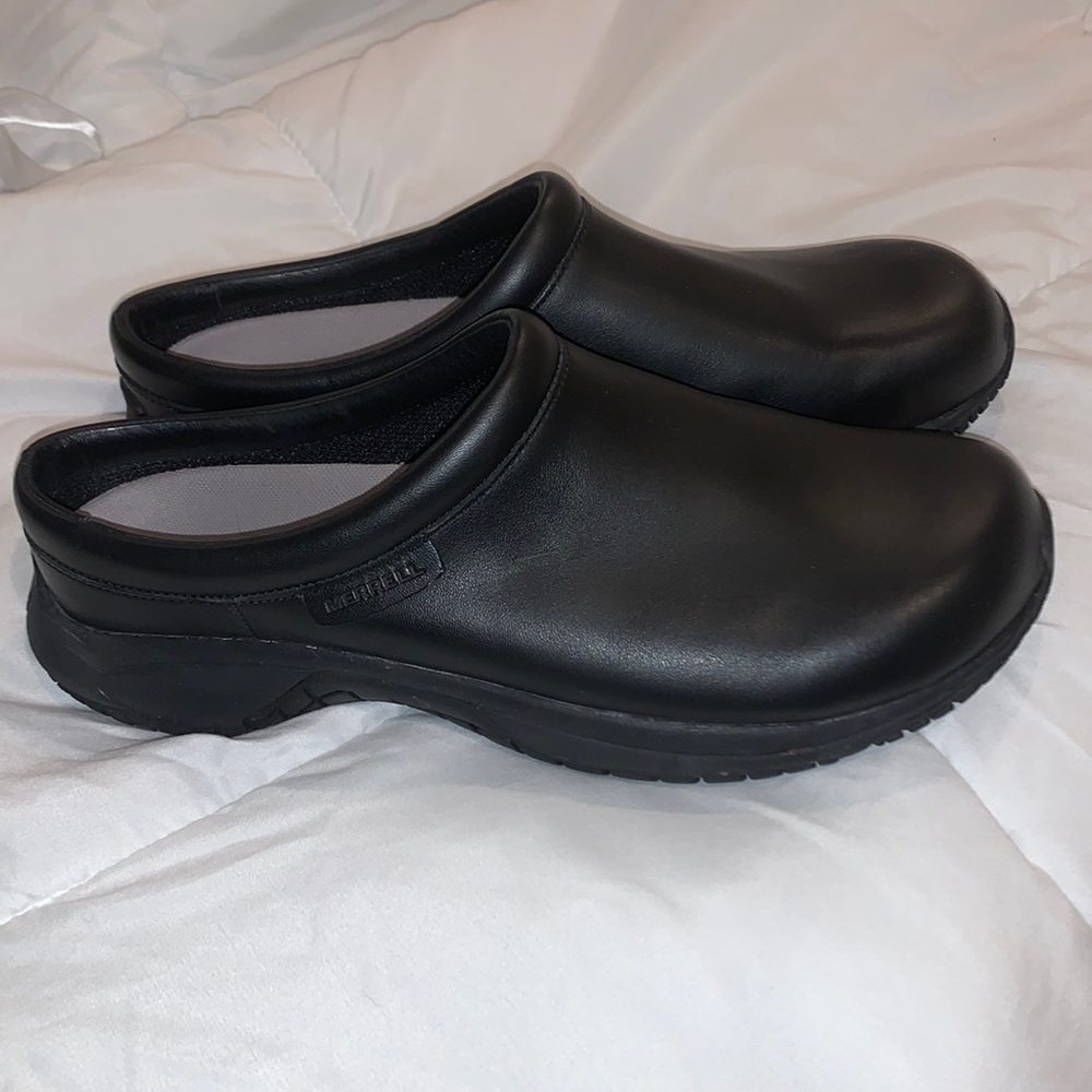Merrell’s Black Loafers Air Cushion